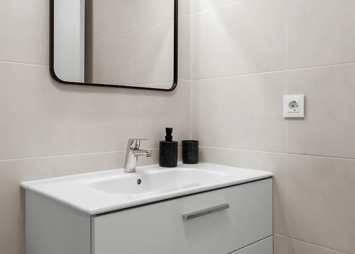 Apartamento Beautiful 2-bedroom Near Center And *