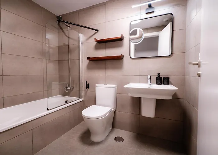 Апартаменти Beautiful 2-bedroom Near Center And *