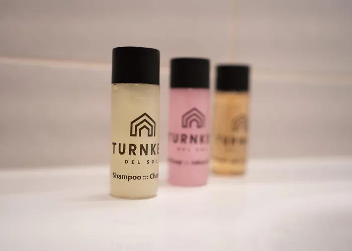 Beautiful 2-bedroom Near Center And Апартаменти Естепона