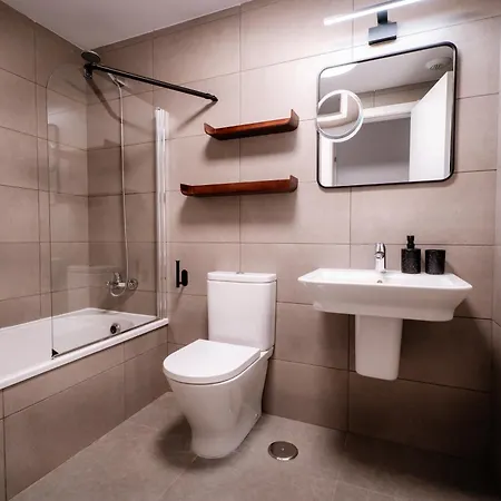 Appartement Beautiful 2-bedroom Near Center And *