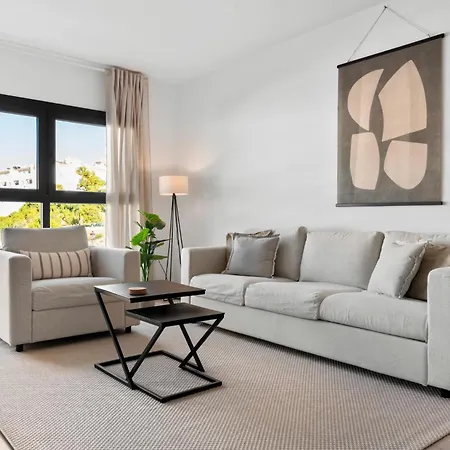 公寓 Beautiful 2-bedroom Near Center And